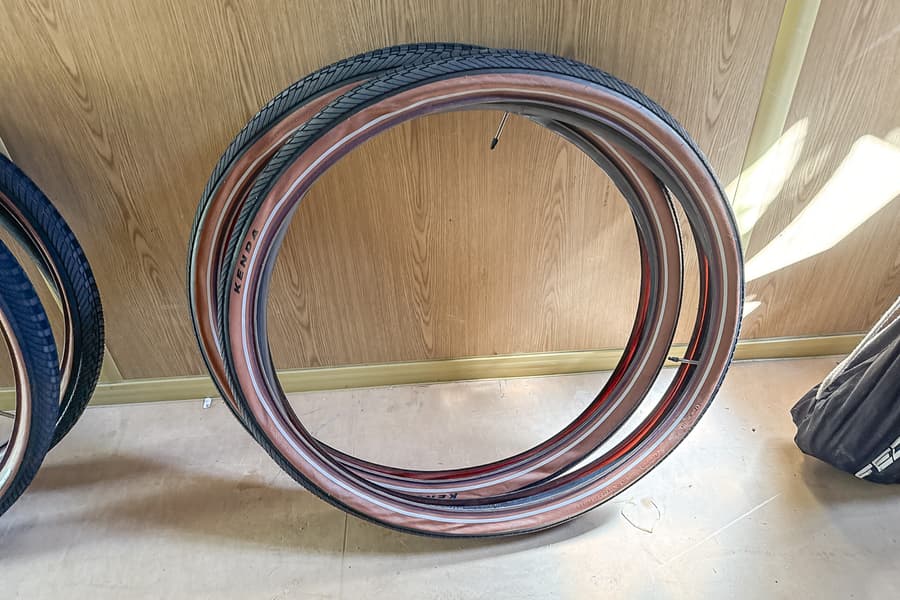 2 Fahrradreifen mit Schlauch Kenda 29x2